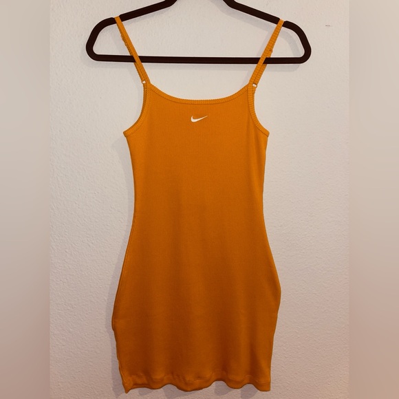 Nike orange ribbed Dress - Picture 1 of 7
